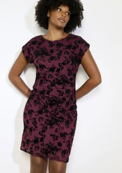 LolaLiza aansluitende bloemenjurk in velours- Jurken