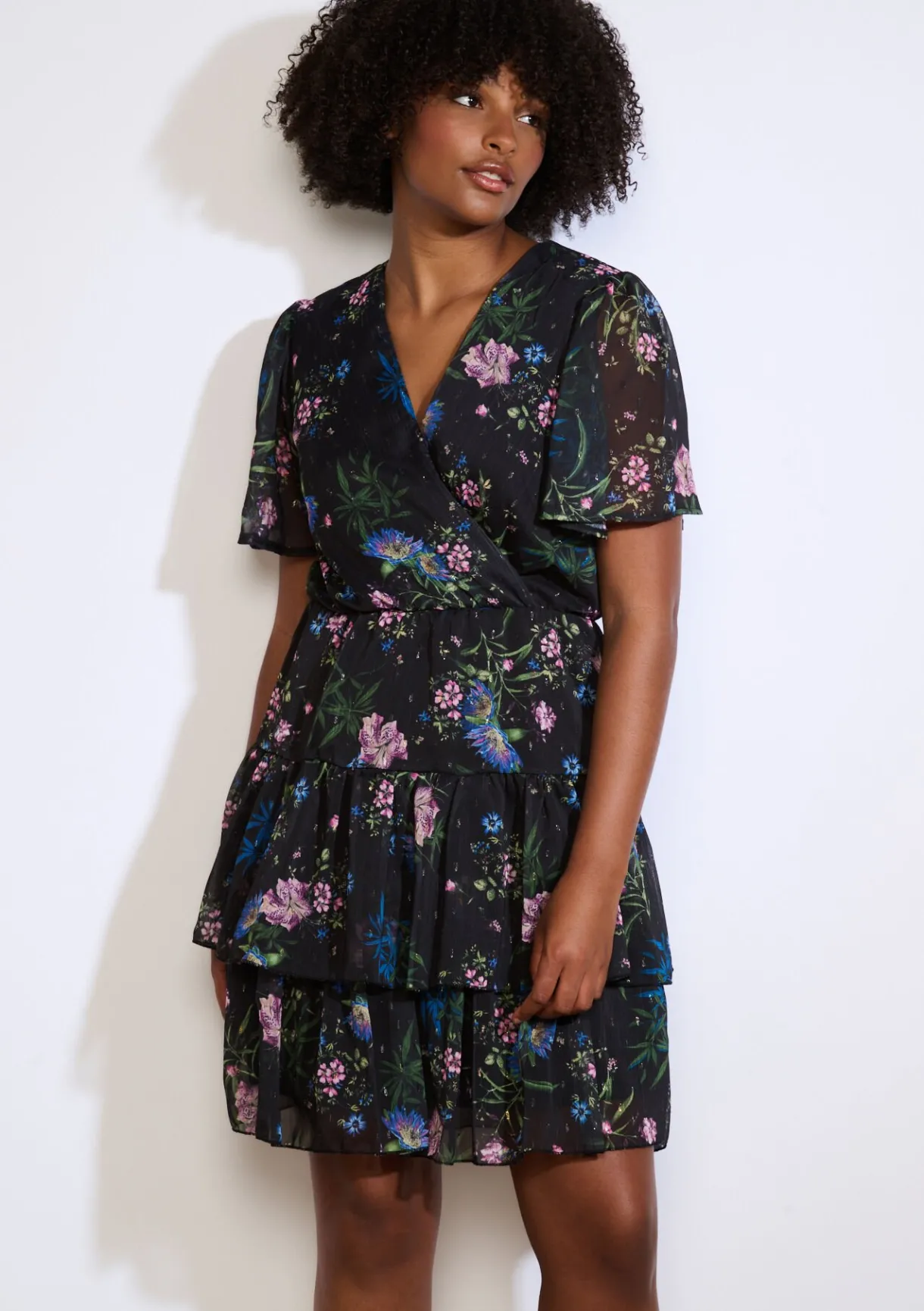 LolaLiza Bloemen overslagjurk- Jurken