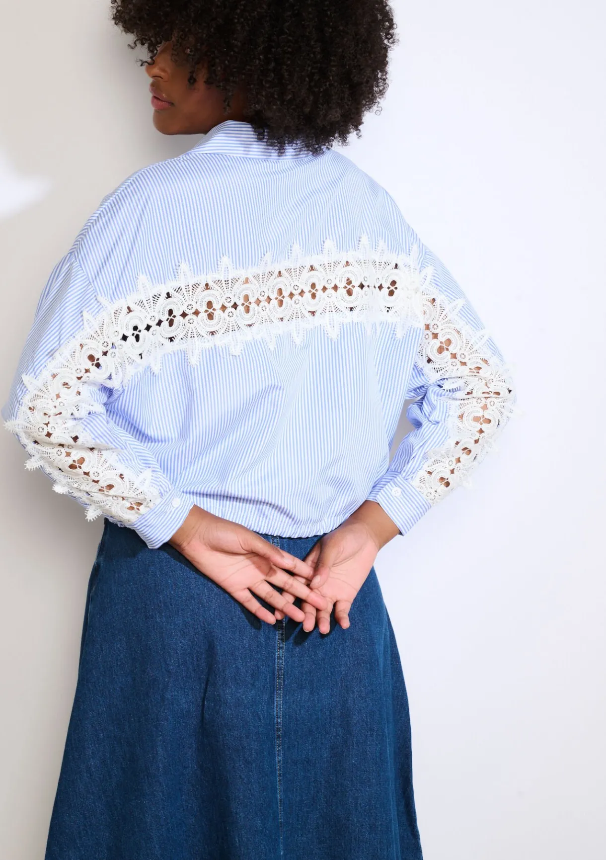 LolaLiza Blouse met kantaccenten- Blouses En Hemden