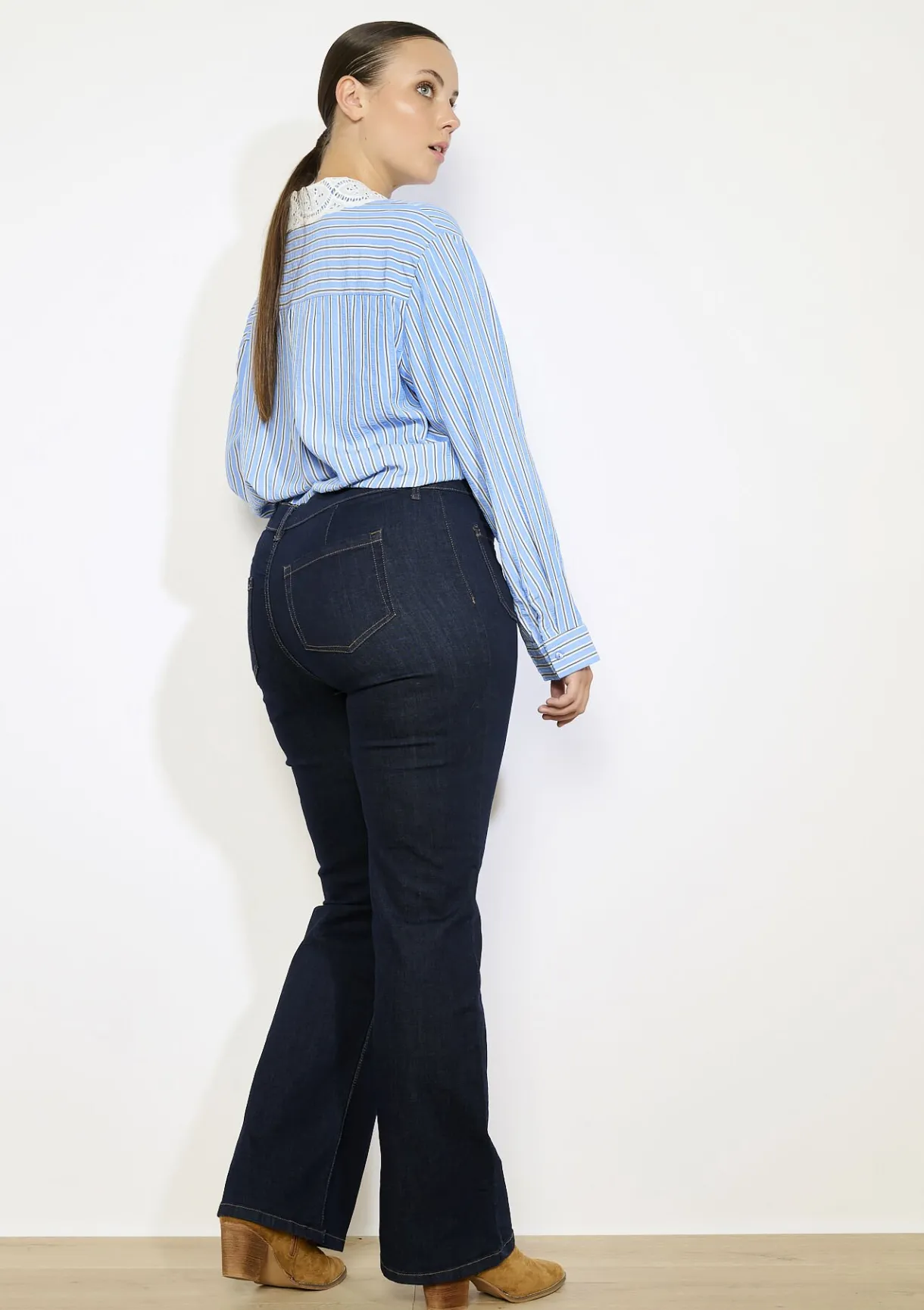 LolaLiza Bootcut jeans met elegante snit- Jeans