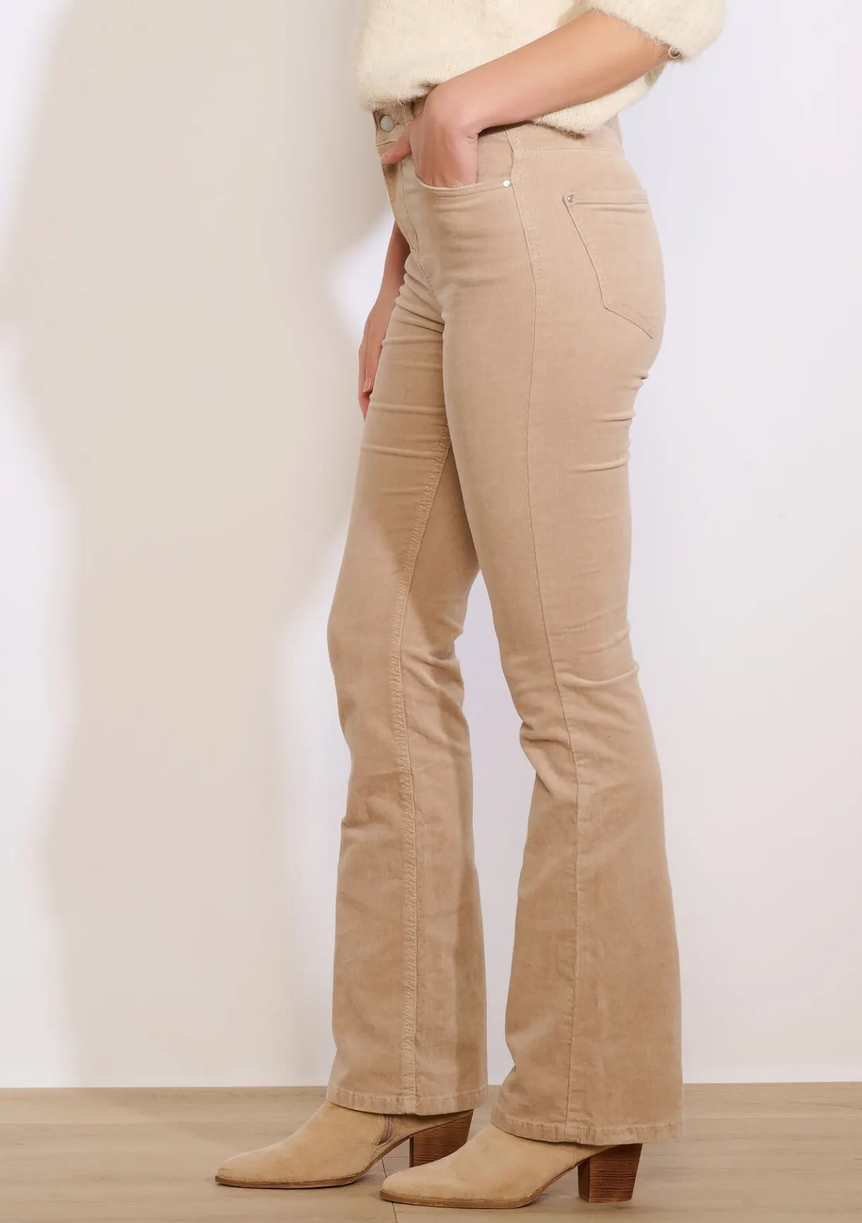 LolaLiza Bootcut ribfluwelen broek- Broeken