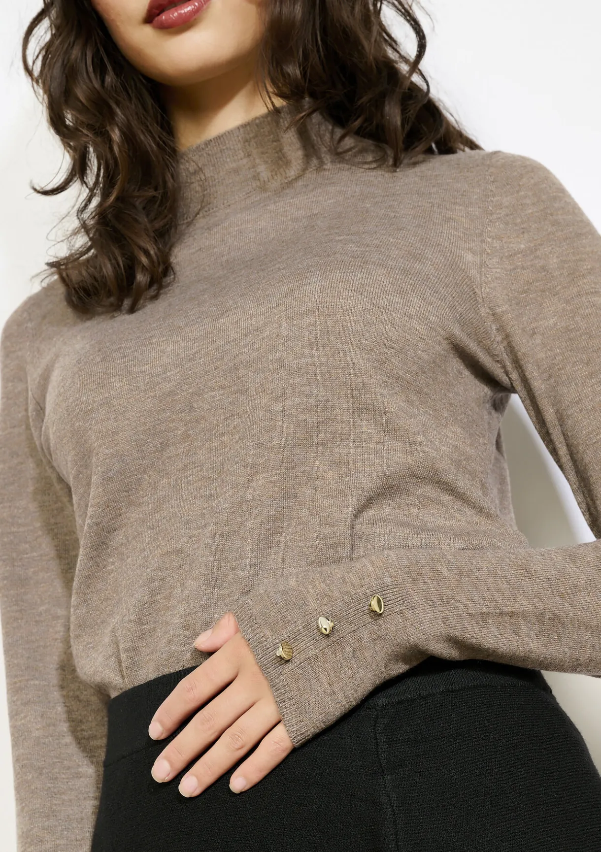 LolaLiza Coltrui met gouden knopen- Truien En Cardigans