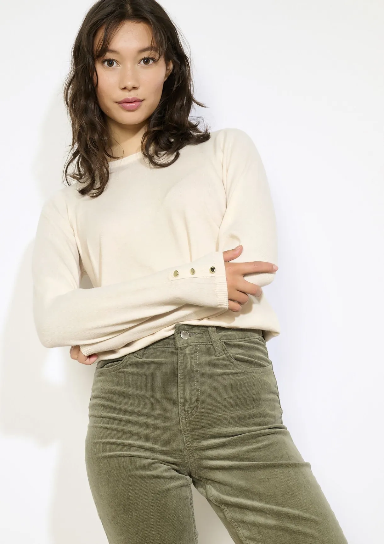 LolaLiza Fijngebreide trui met knopen- Truien En Cardigans