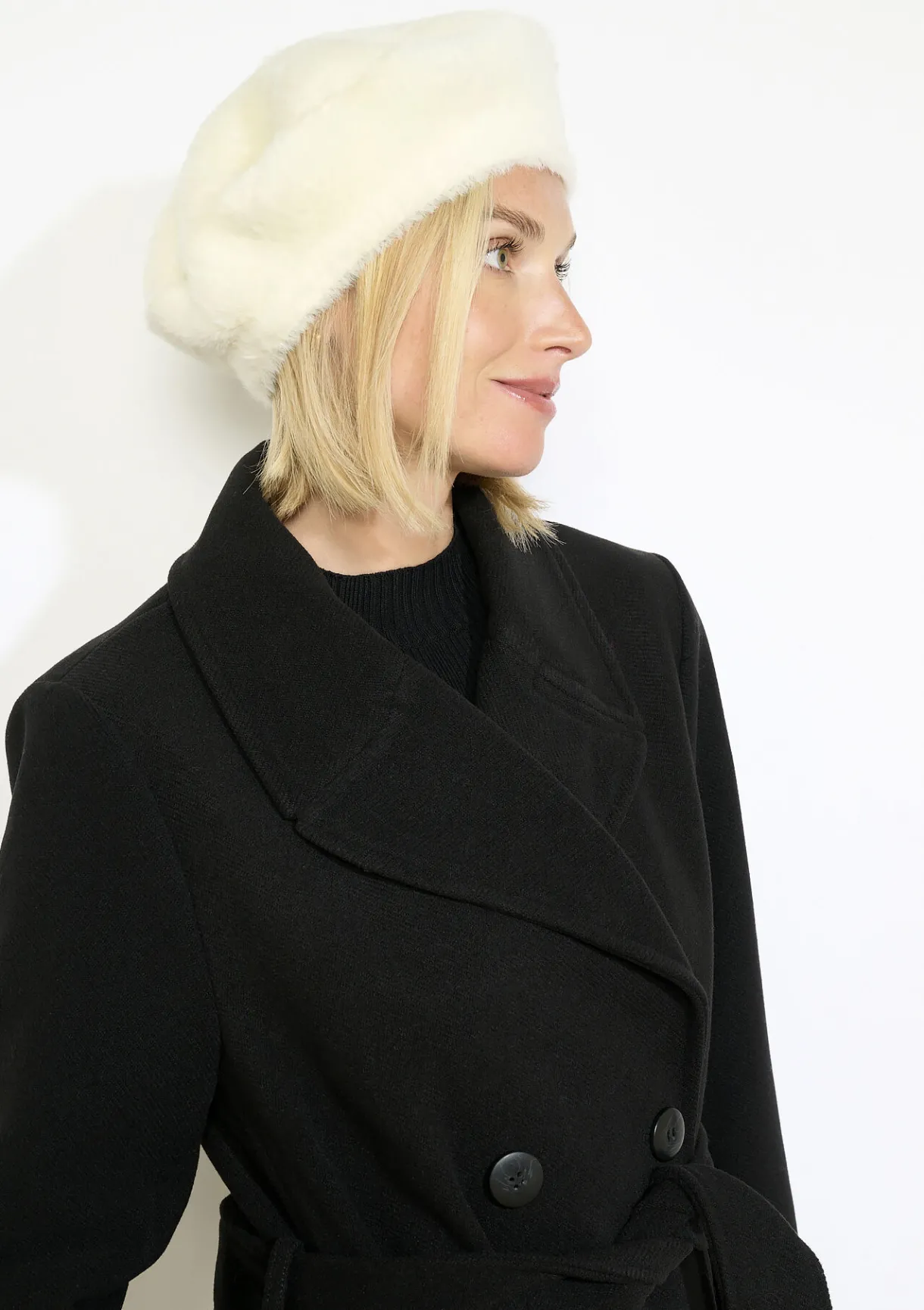 LolaLiza Gebreide baret met zachte haartjes- Accessoires