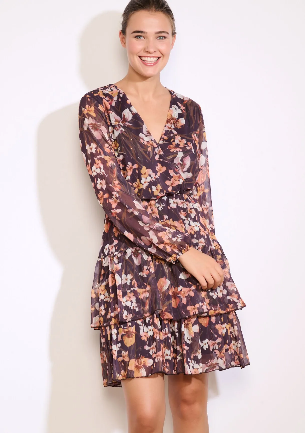 LolaLiza Gelaagde korte wikkeljurk- Jurken