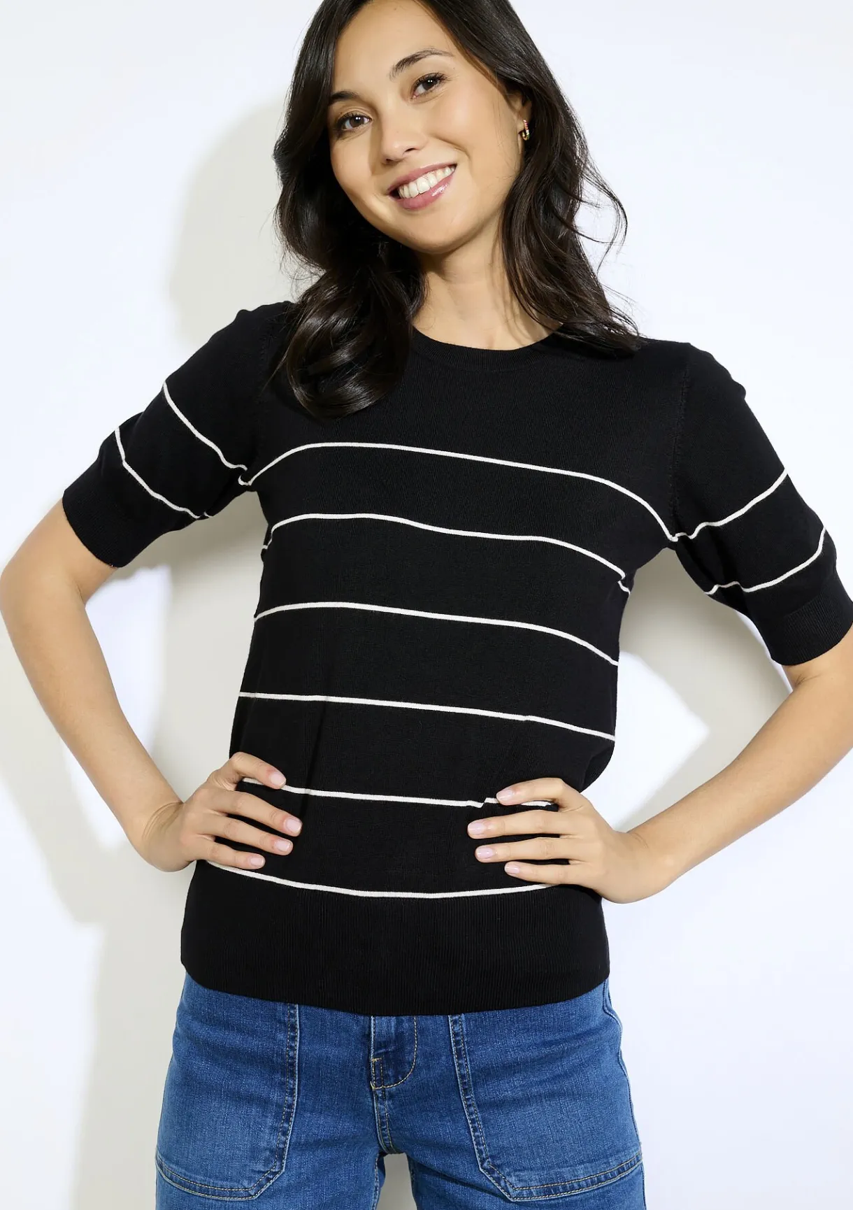 LolaLiza Gestreepte trui korte mouwen- Truien En Cardigans