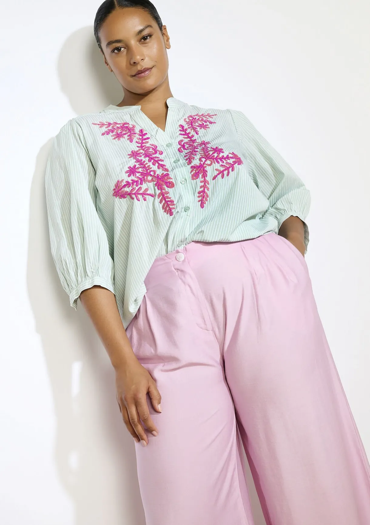 LolaLiza Hemd met borduursels- Blouses En Hemden