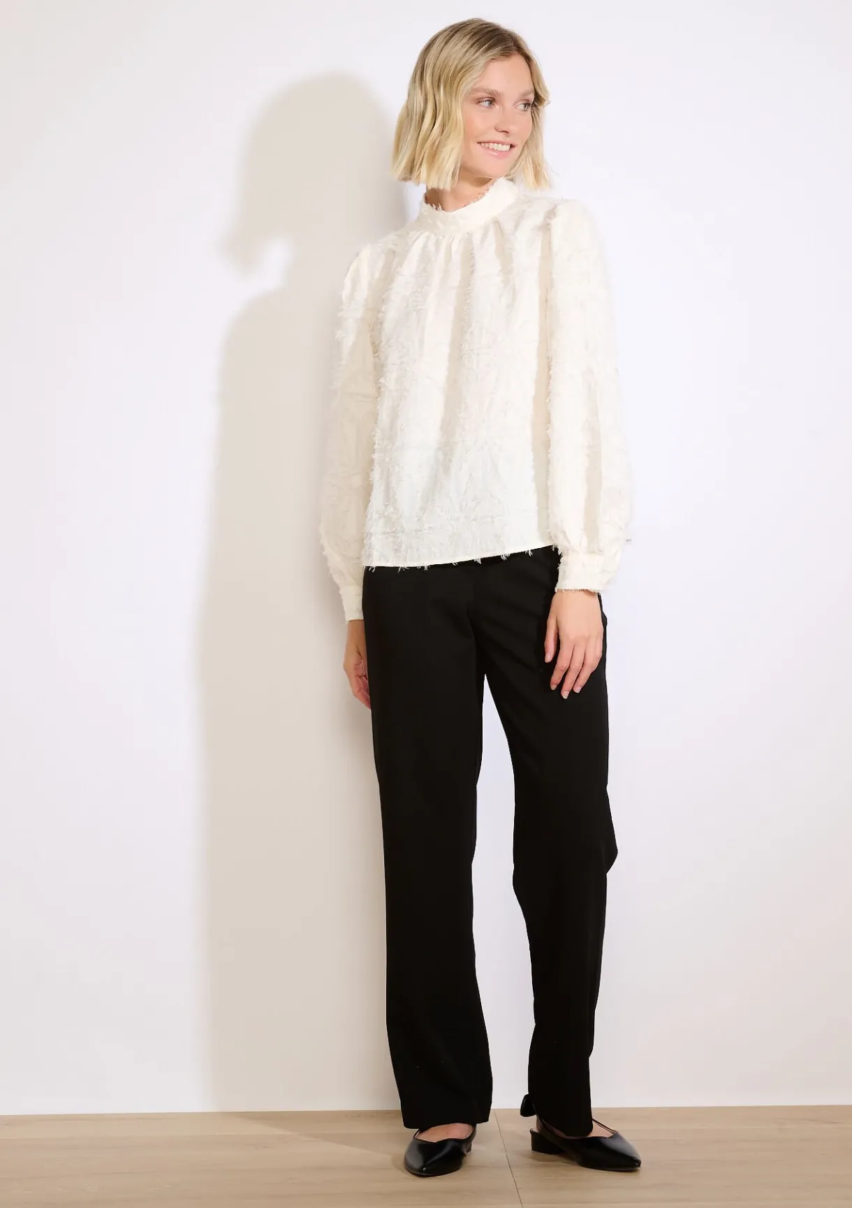 LolaLiza Jacquard blouse met franjes- Blouses En Hemden