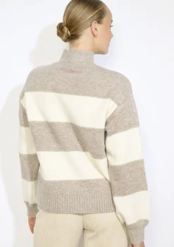 LolaLiza Jacquard coltrui- Truien En Cardigans