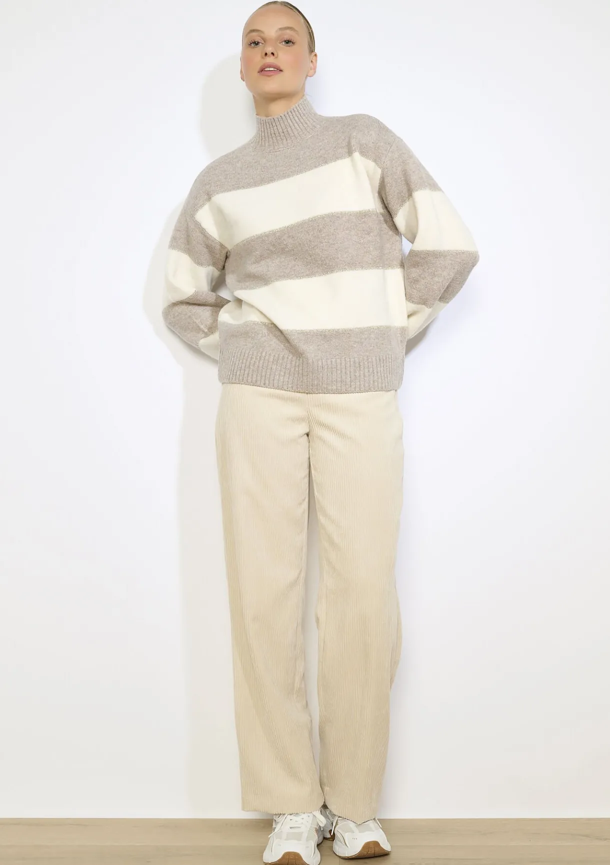 LolaLiza Jacquard coltrui- Truien En Cardigans