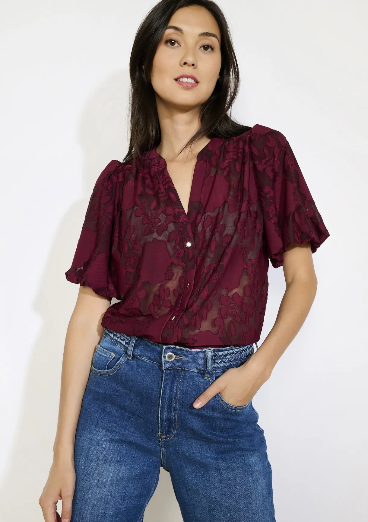 LolaLiza Jacquard t-shirt met knoopsluiting- Tops En T-Shirts