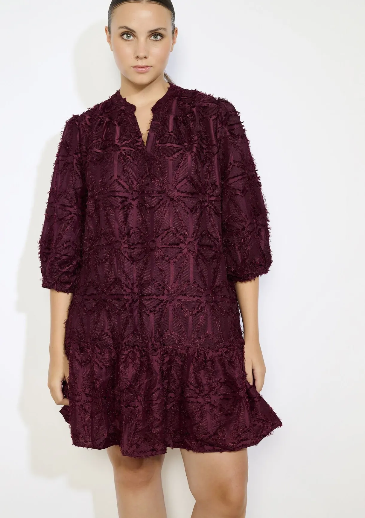 LolaLiza Jacquardjurk met pofmouwen- Jurken