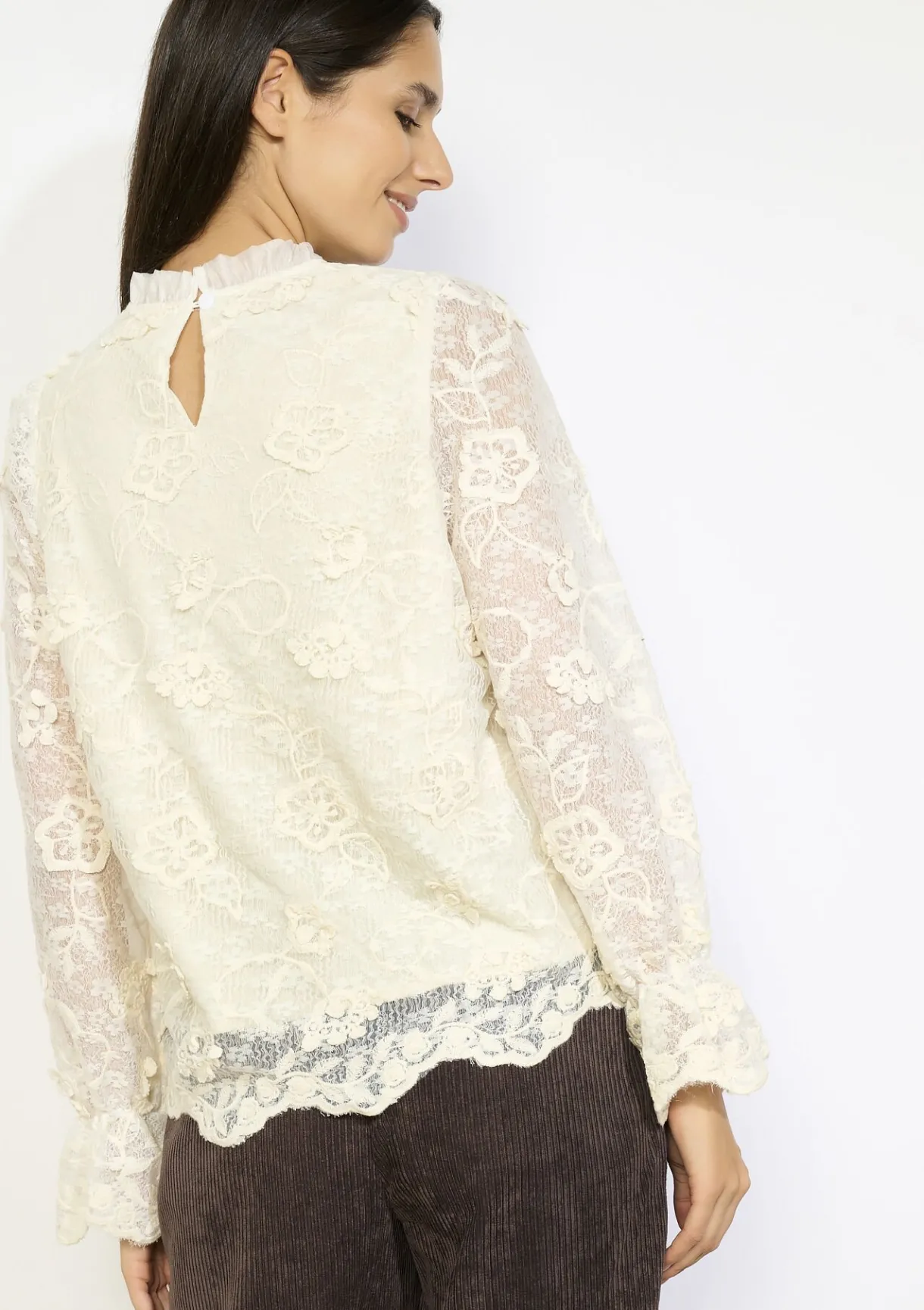 LolaLiza Kanten blouse met bloemen- Blouses En Hemden