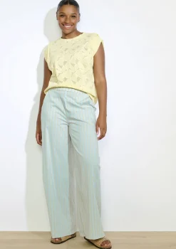 LolaLiza Kanten top met bloemen- Tops En T-Shirts