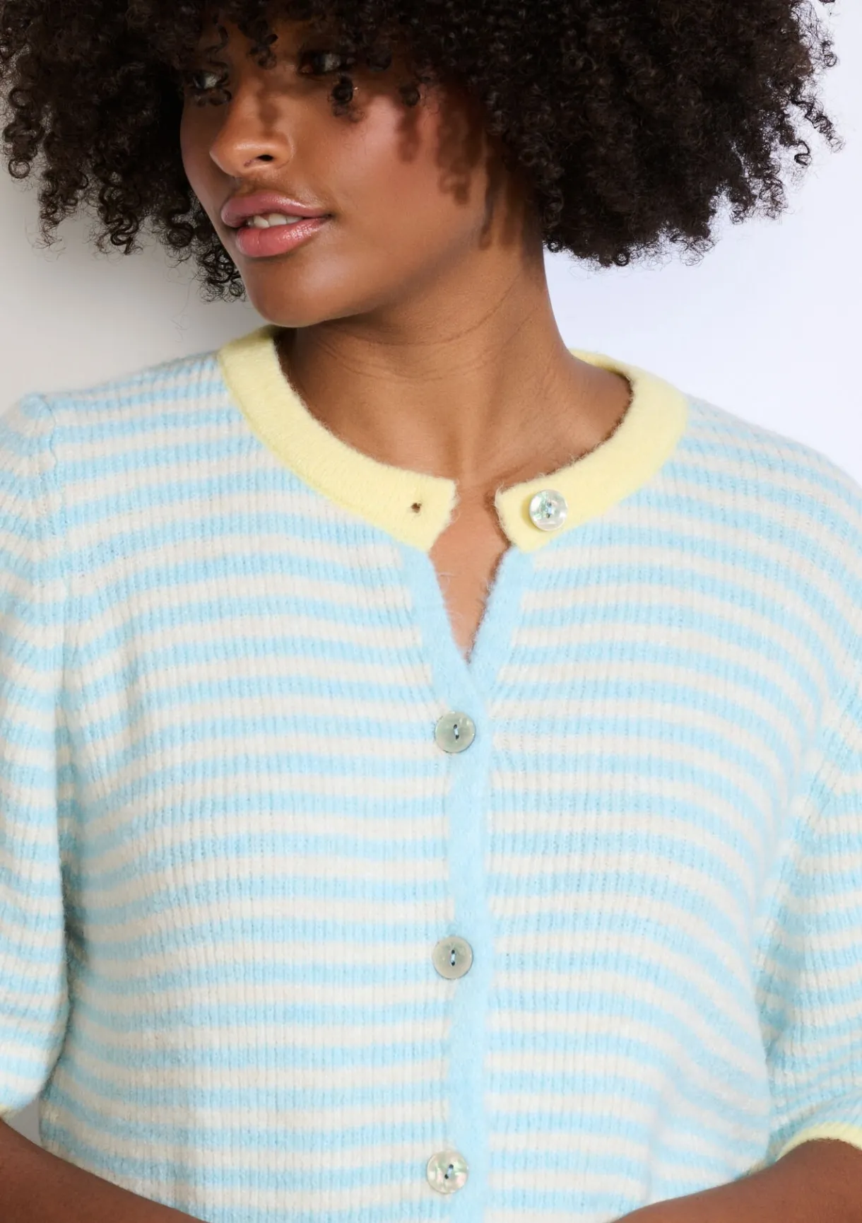 LolaLiza Korte gestreepte vest- Truien En Cardigans