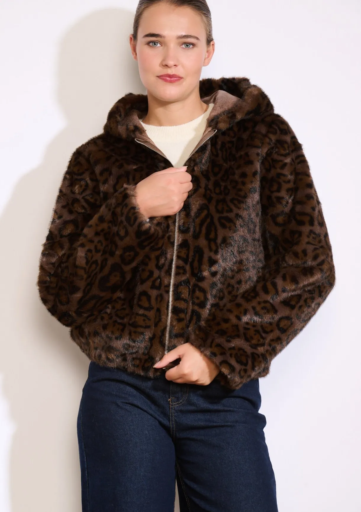 LolaLiza Korte jas met luipaardprint- Mantels En Jassen