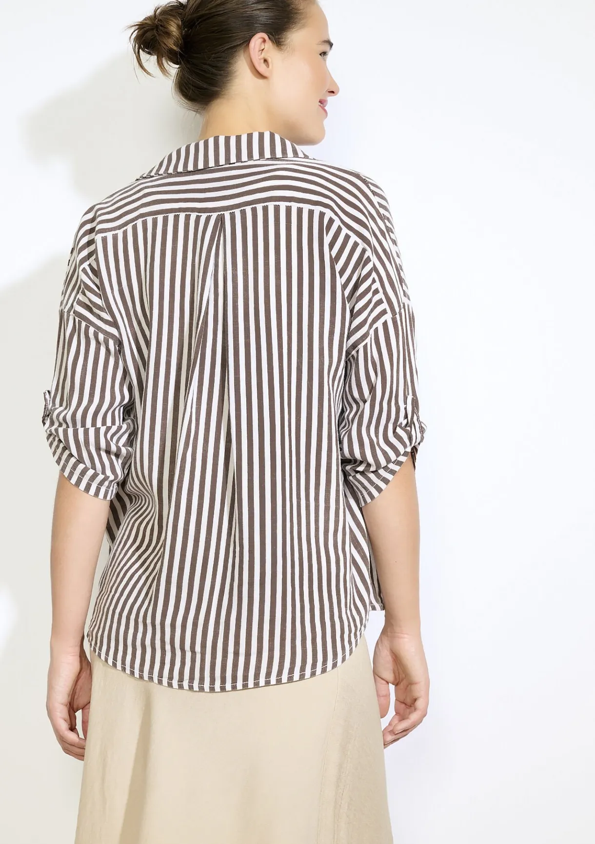 LolaLiza Losvallende streepjesblouse- Blouses En Hemden