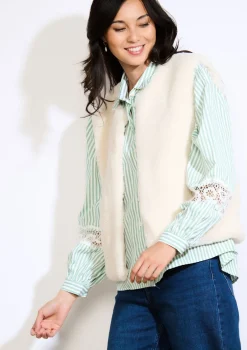 LolaLiza Mouwloos teddy gilet- Vesten En Blazers