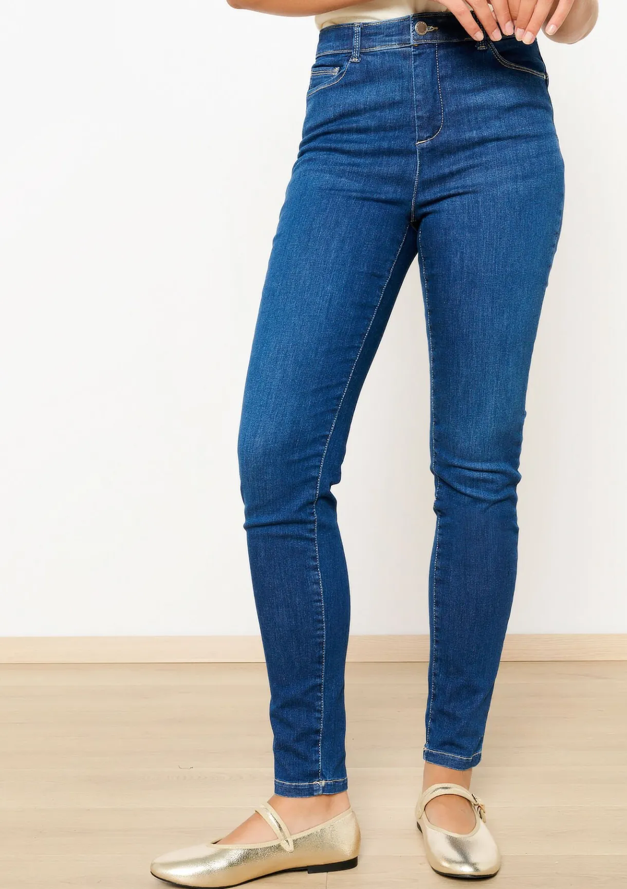 LolaLiza Multiple size slim jeans- Jeans