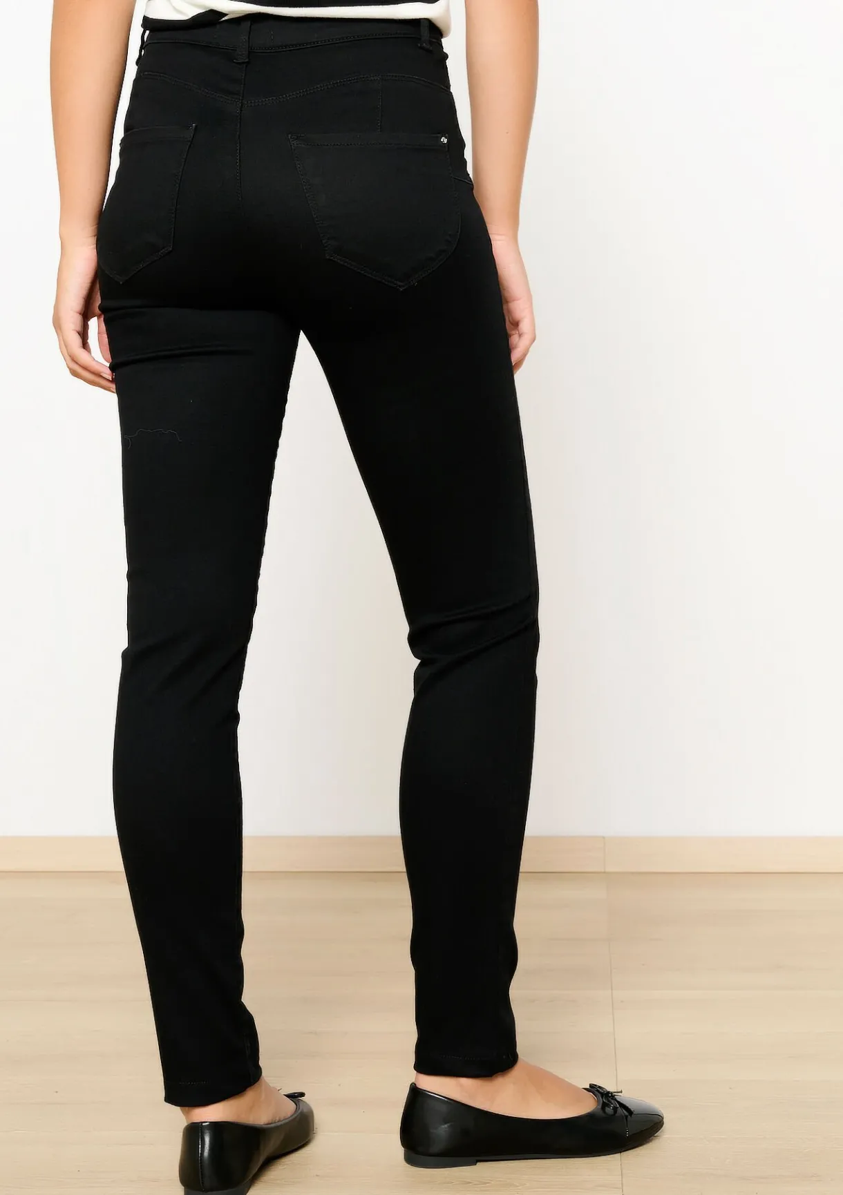 LolaLiza Multiple size slim jeans- Jeans