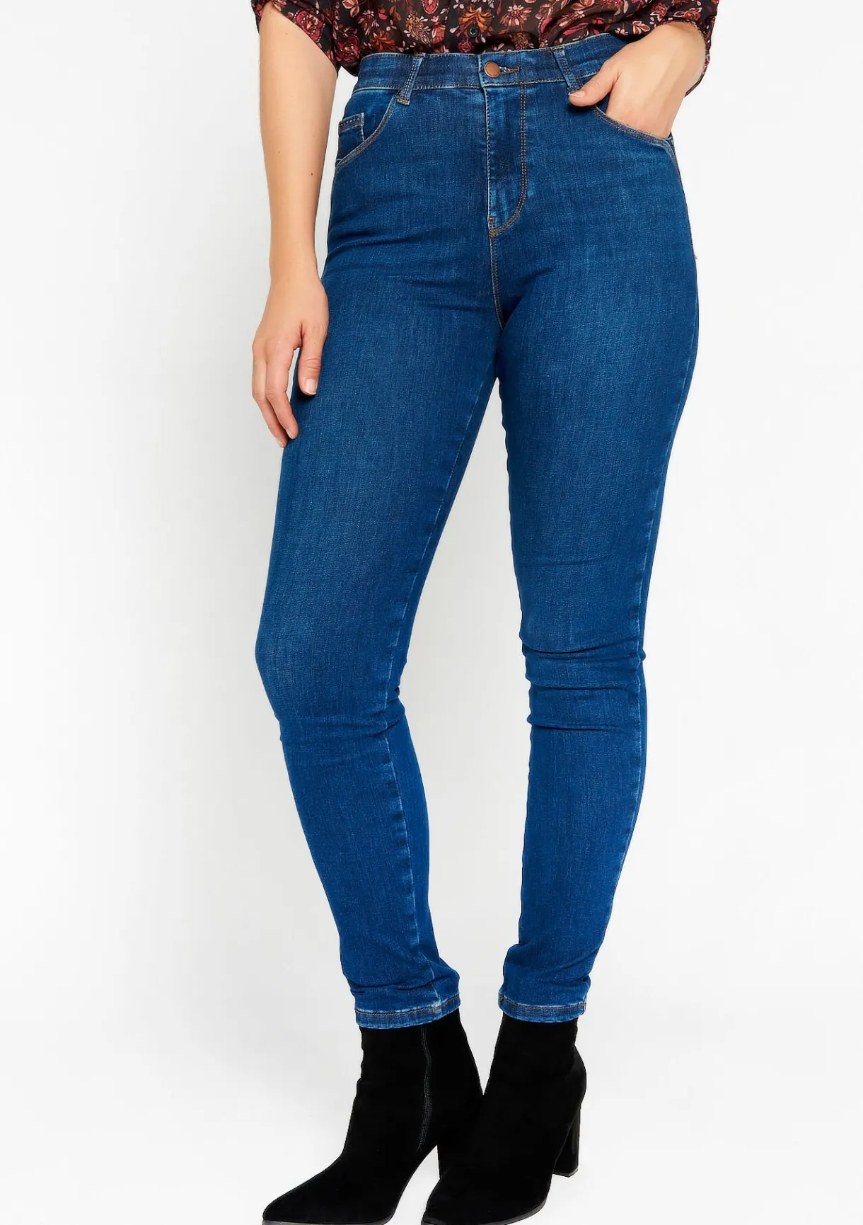 LolaLiza Multiple size slim jeans- Jeans