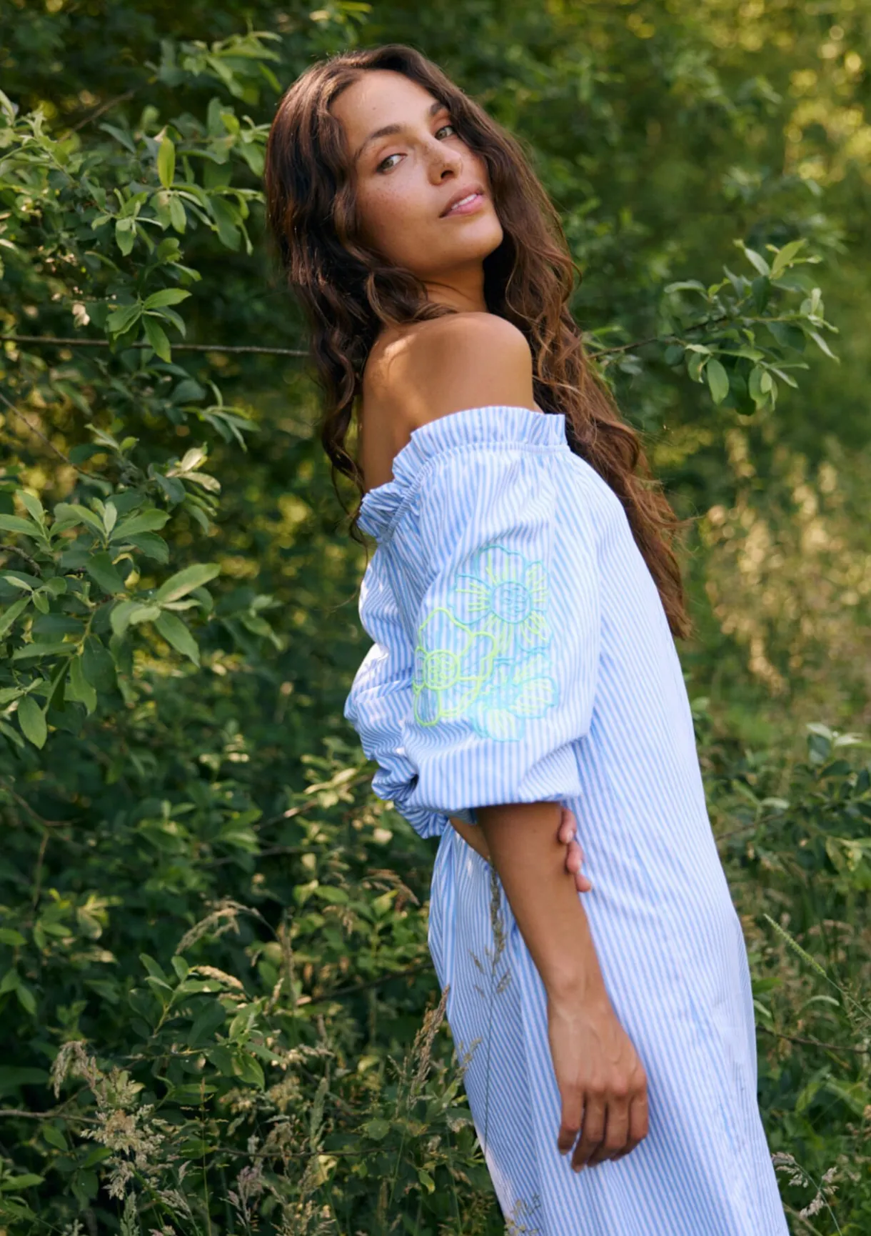 LolaLiza Offshoulder maxi jurk- Jurken