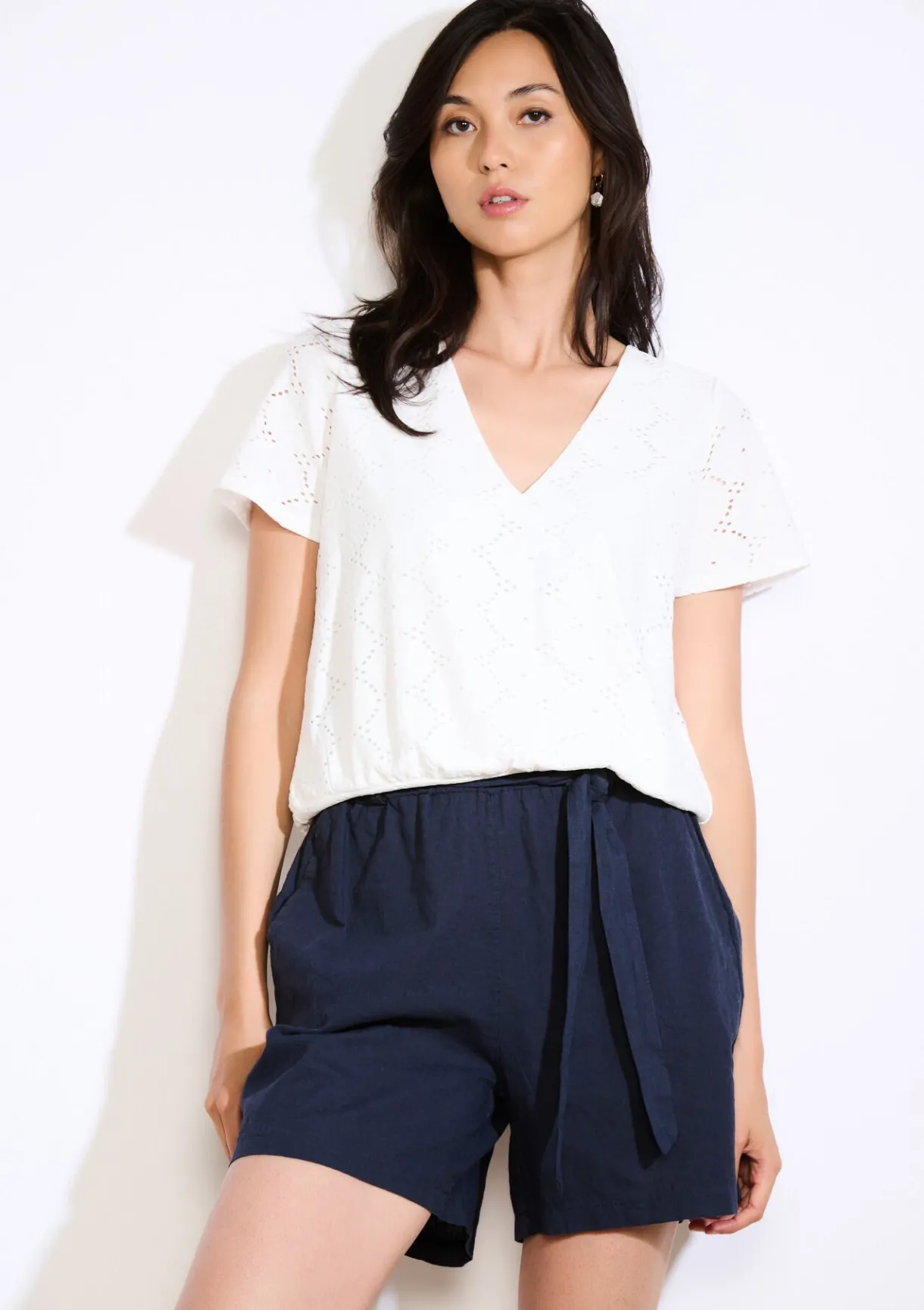 LolaLiza Romantische broderie t-shirt- Tops En T-Shirts