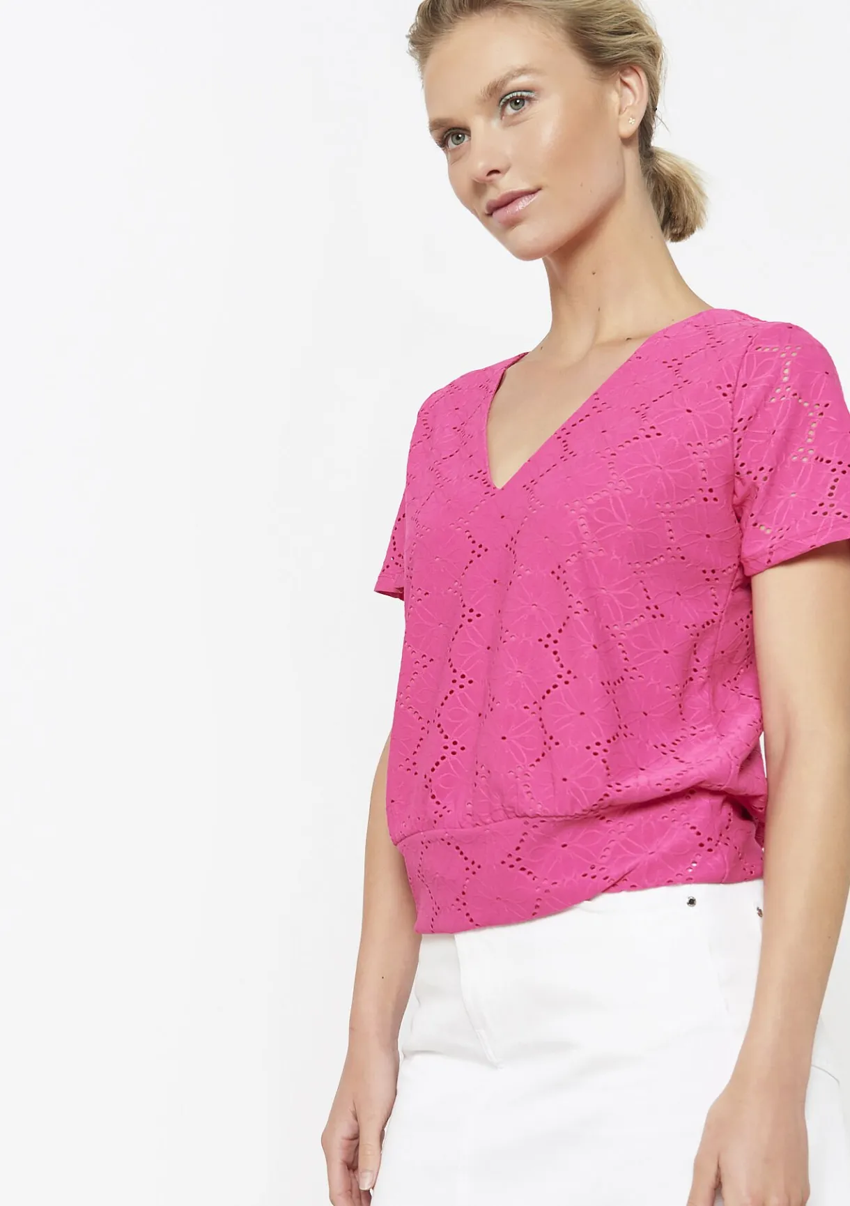 LolaLiza Romantische broderie t-shirt- Tops En T-Shirts