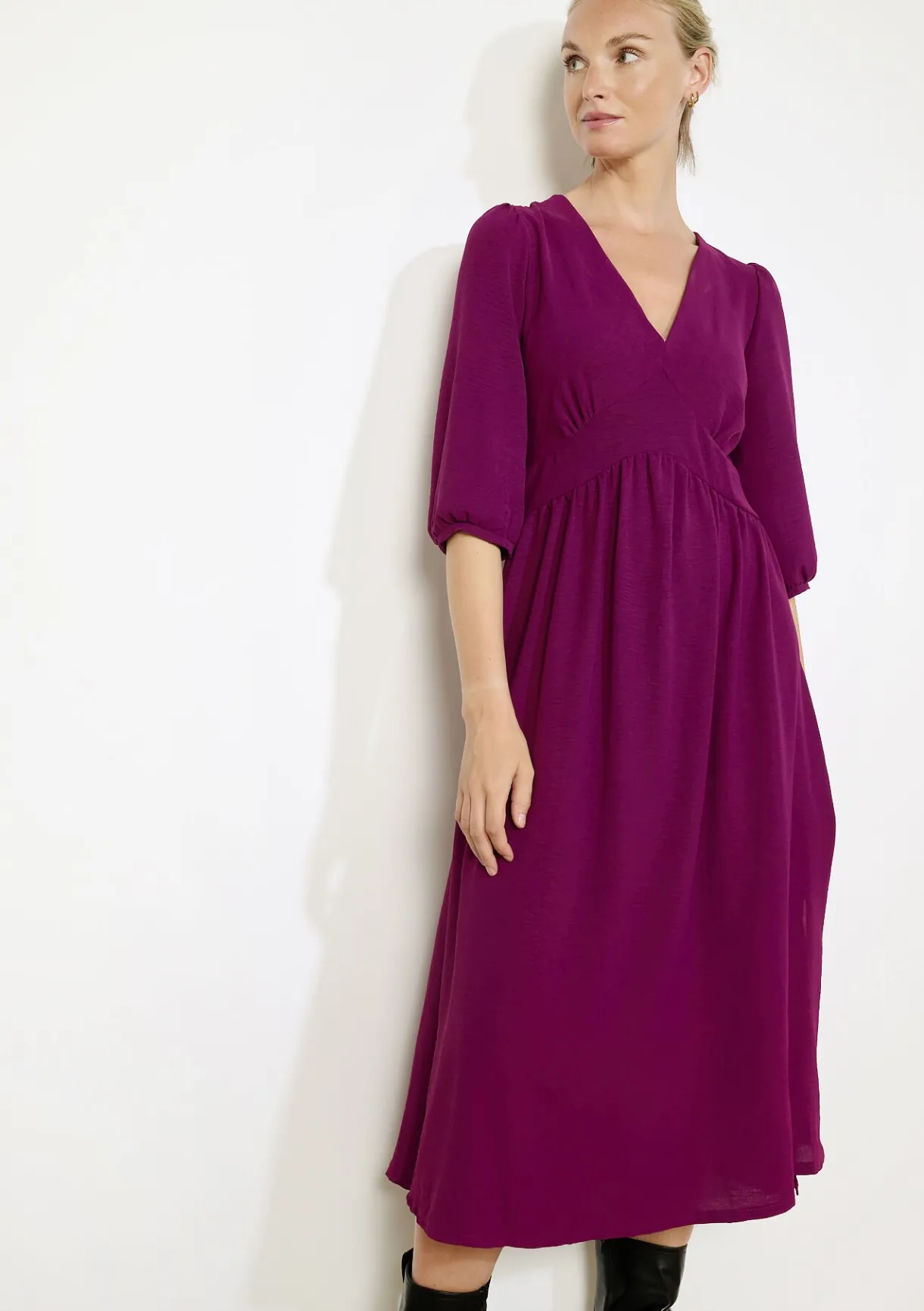 LolaLiza Soepele midi-jurk- Jurken