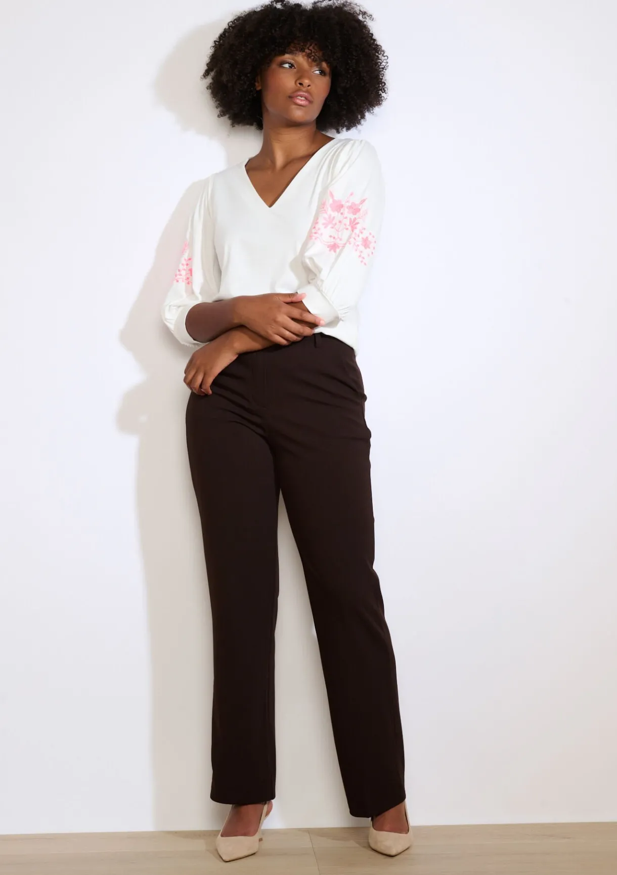 LolaLiza Top met borduursels op de mouwen- Tops En T-Shirts