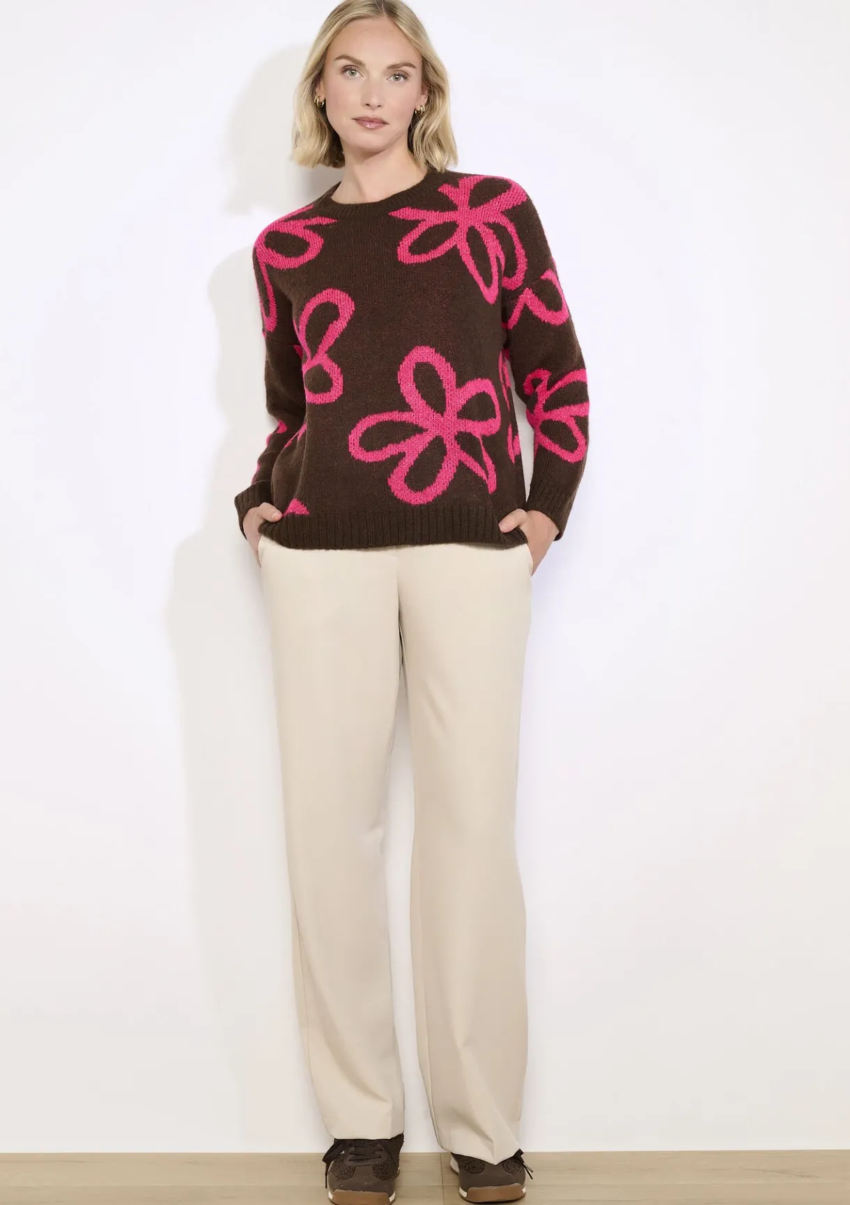 LolaLiza Trui met grote bloemen- Truien En Cardigans