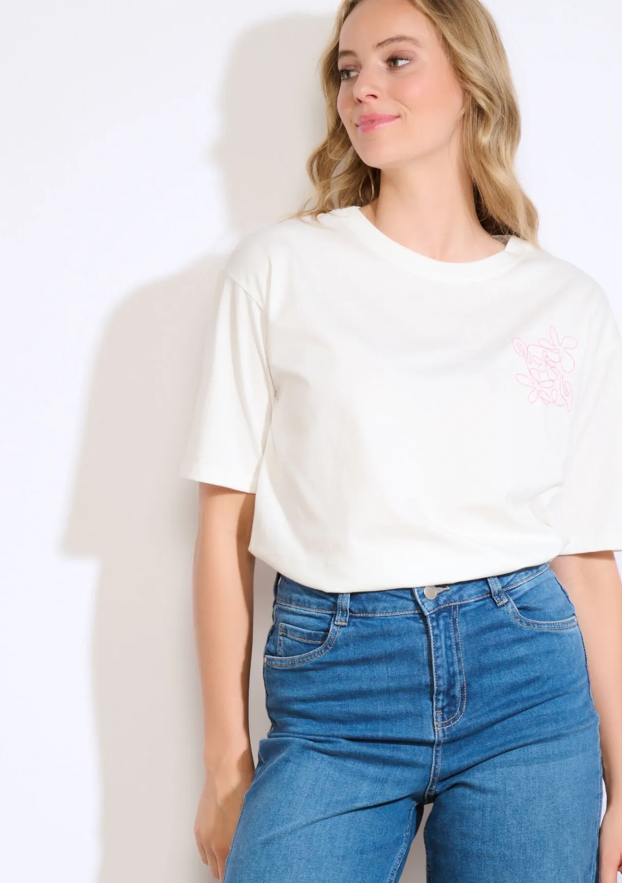 LolaLiza T-shirt met fijne borduring- Tops En T-Shirts