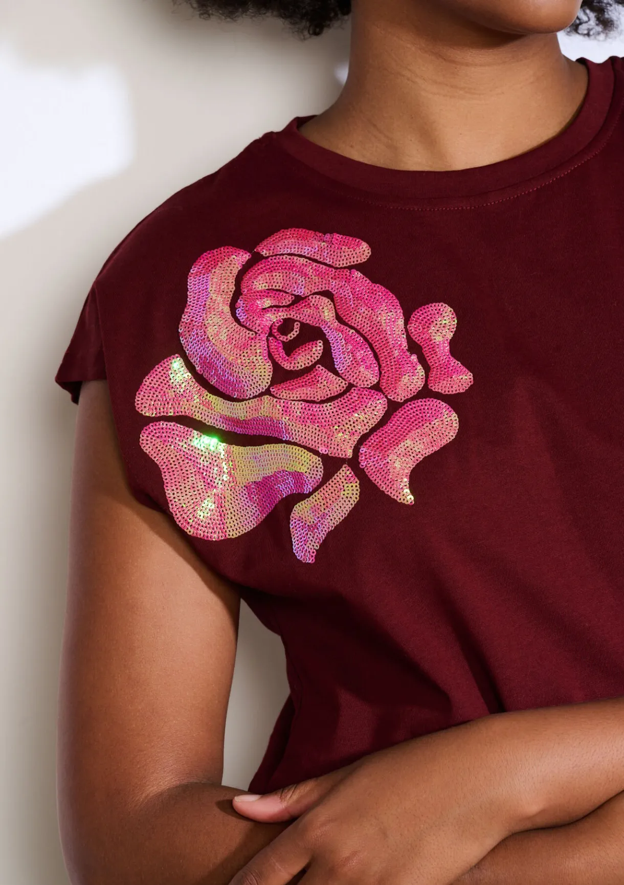 LolaLiza T-shirt met rozenapplicatie- Tops En T-Shirts