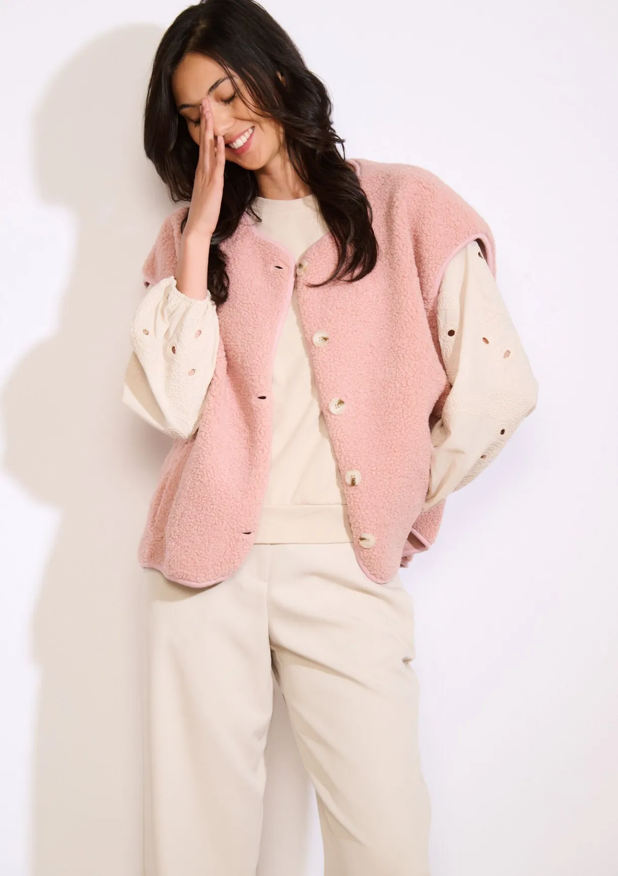 LolaLiza Zachte mouwloze bodywarmer- Vesten En Blazers